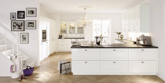 traditional-kitchen-custom-carpentry-11